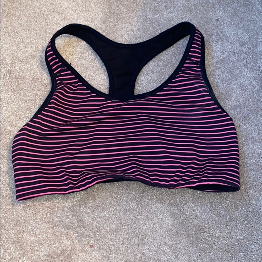 sports bra